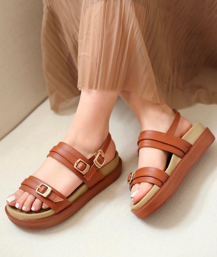 زارا رکابدار