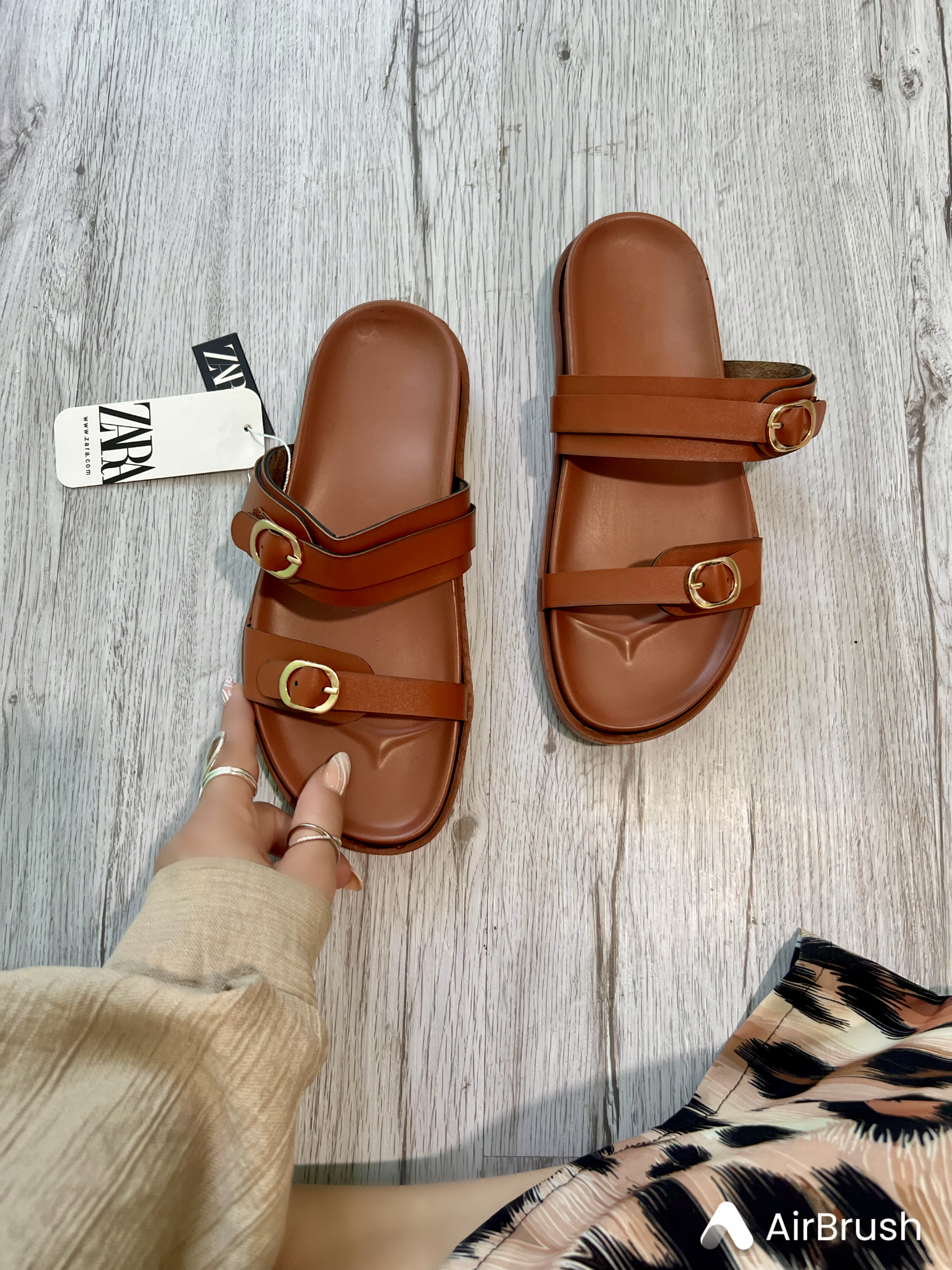 صندل زارا دوبنده
